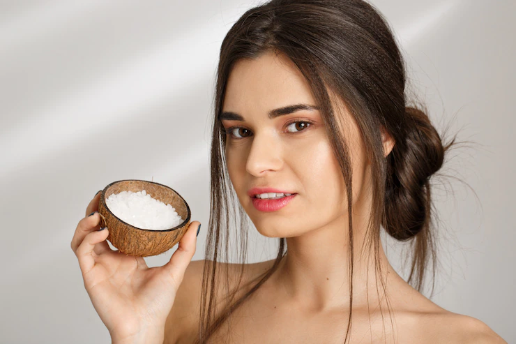 Coconut water helps to nourish, hydrate, and protect the skin